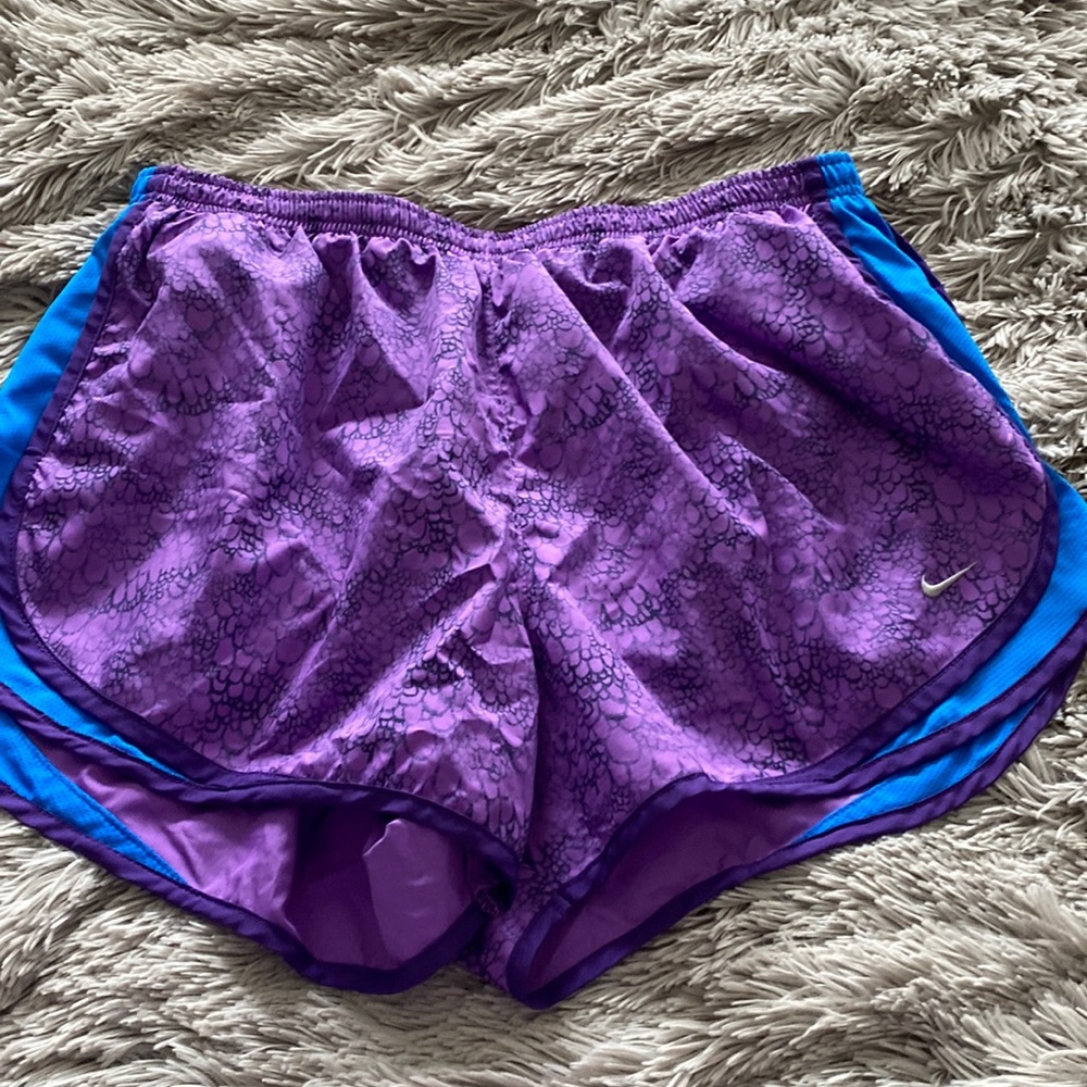 Women’s Nike running ahorts